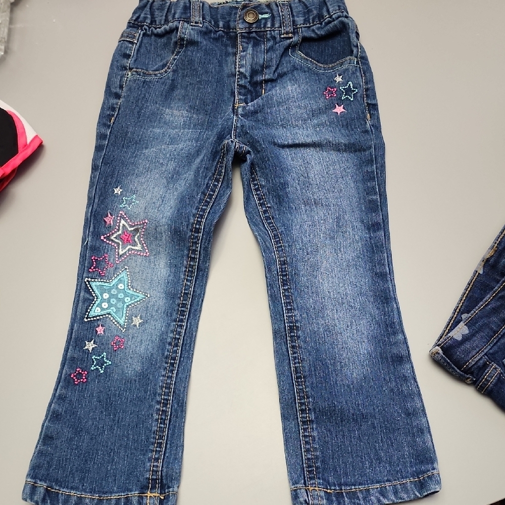 Old Navy Kids Jeans and Shorts with Star and Butterfly Designs - Picture 4 of 8